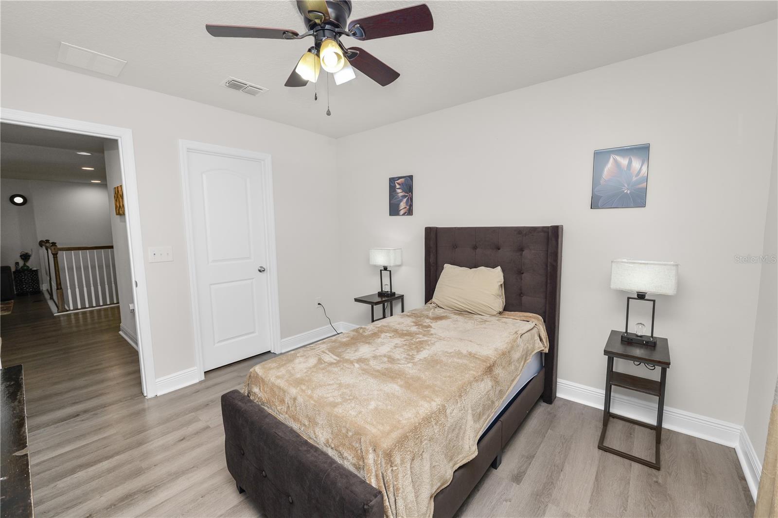 LAKE SMART POINTE - Residential