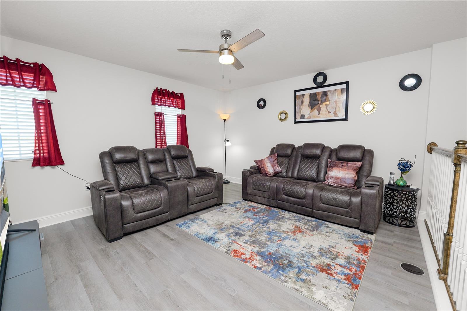 LAKE SMART POINTE - Residential