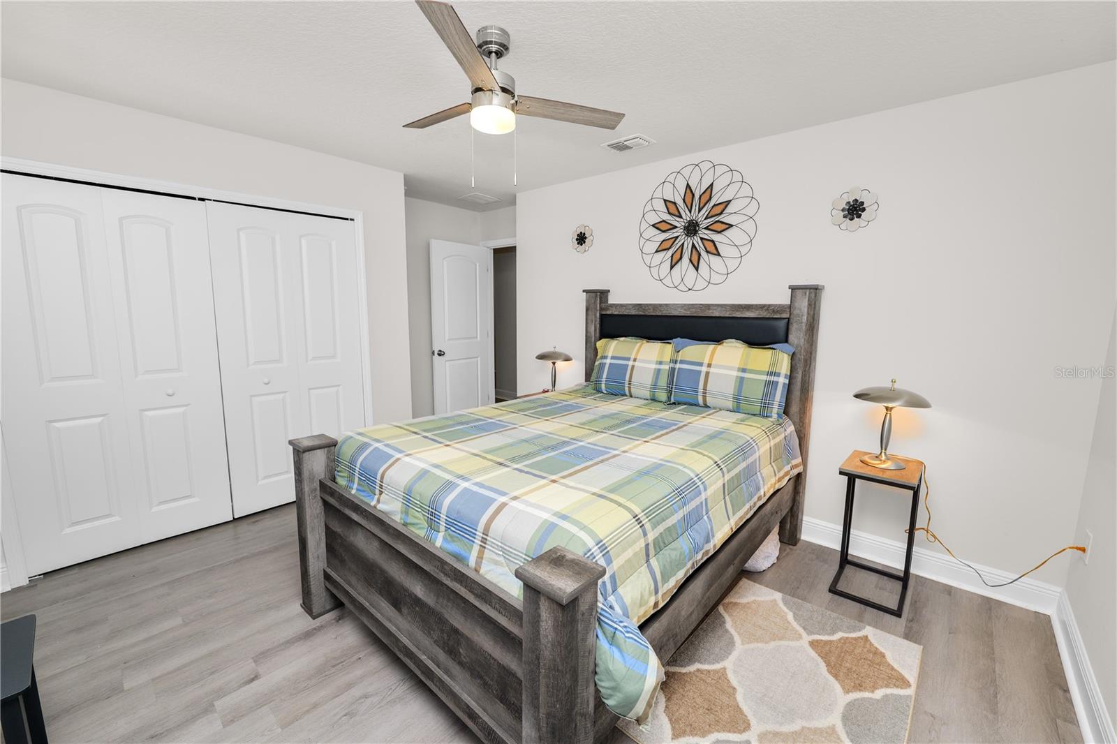 LAKE SMART POINTE - Residential