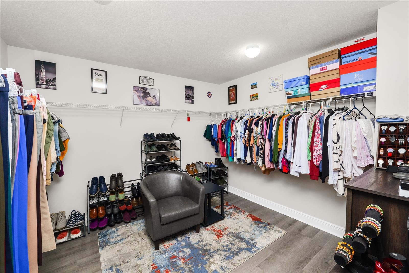 LAKE SMART POINTE - Residential