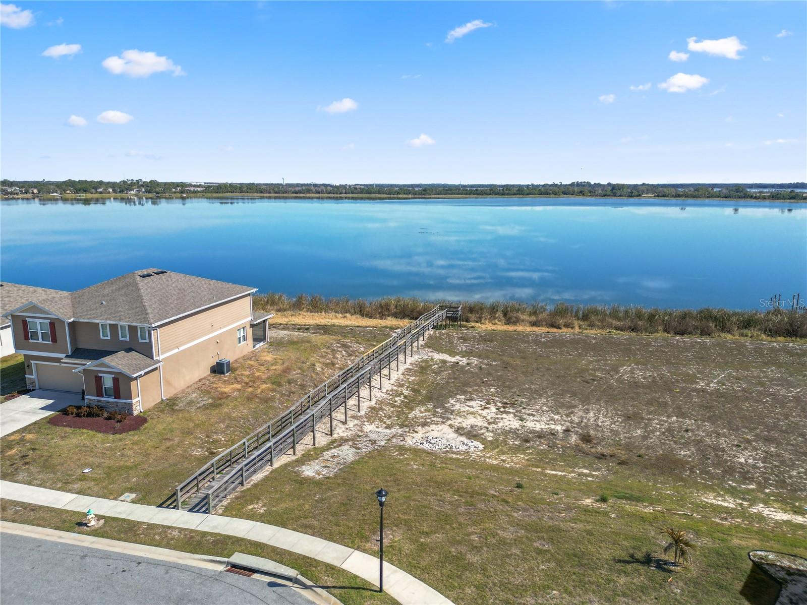 LAKE SMART POINTE - Residential