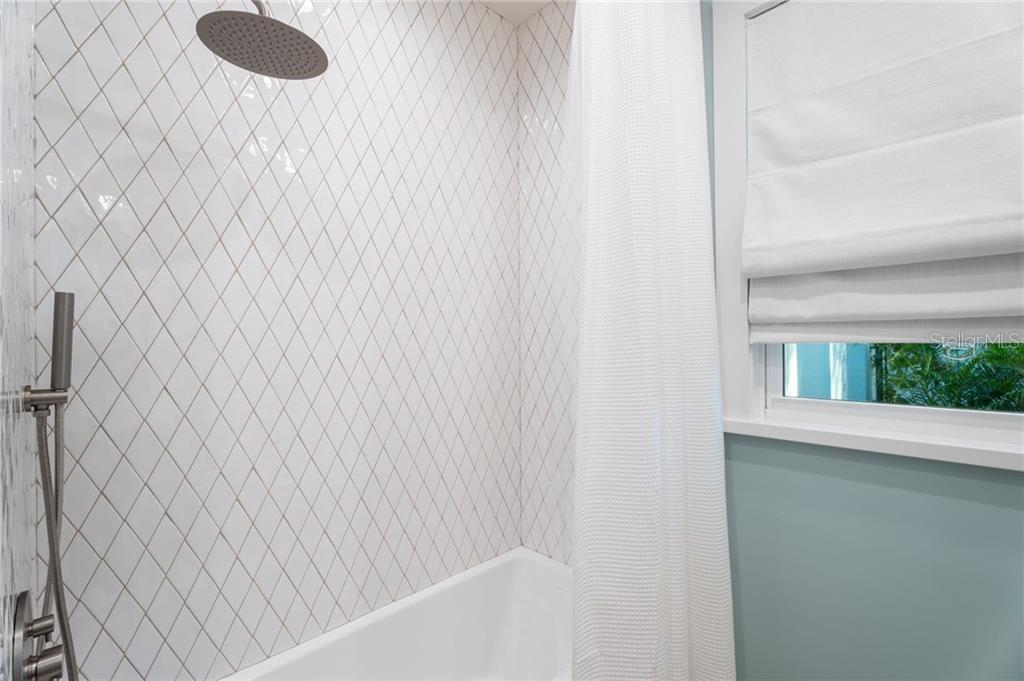 FLAG POINT SHORES - Residential