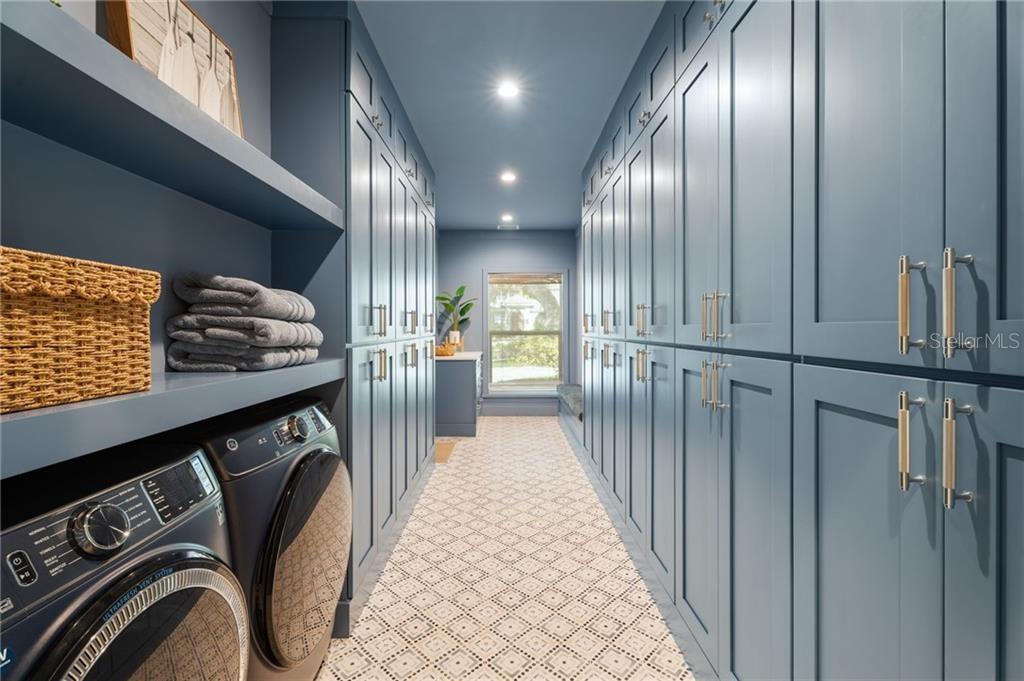 FLAG POINT SHORES - Residential