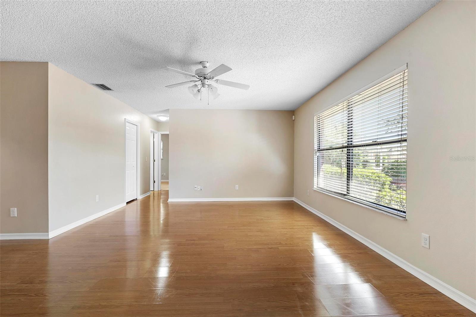 903 CRESCENT PARKWAY