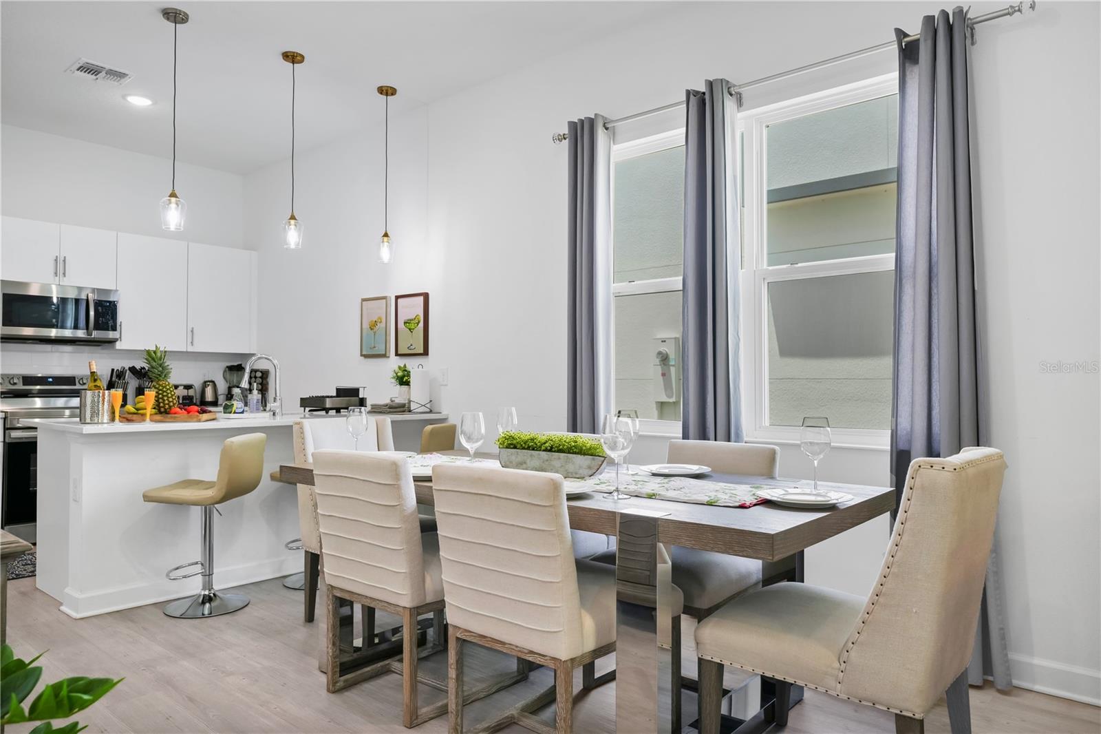 AZUR RESIDENCE - Residential