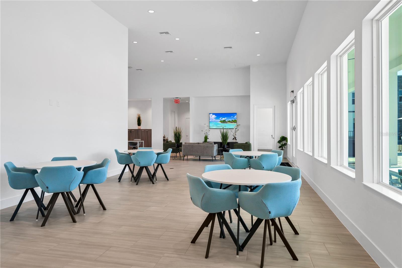 AZUR RESIDENCE - Residential