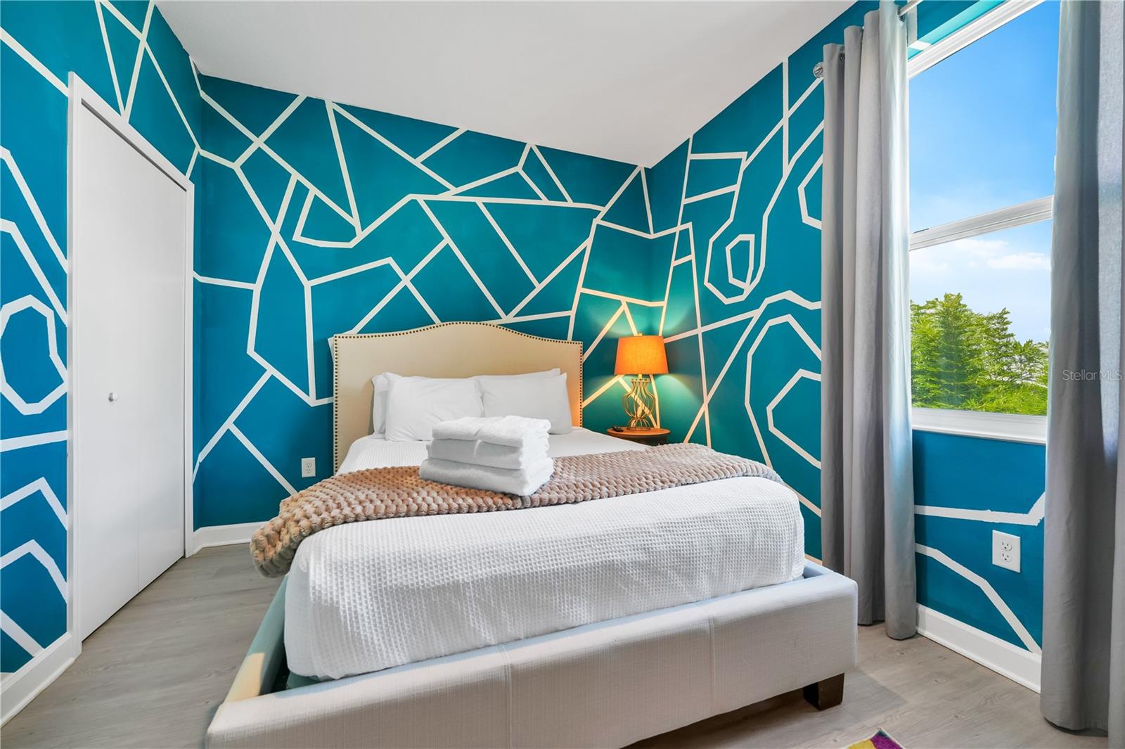 AZUR RESIDENCE - Residential