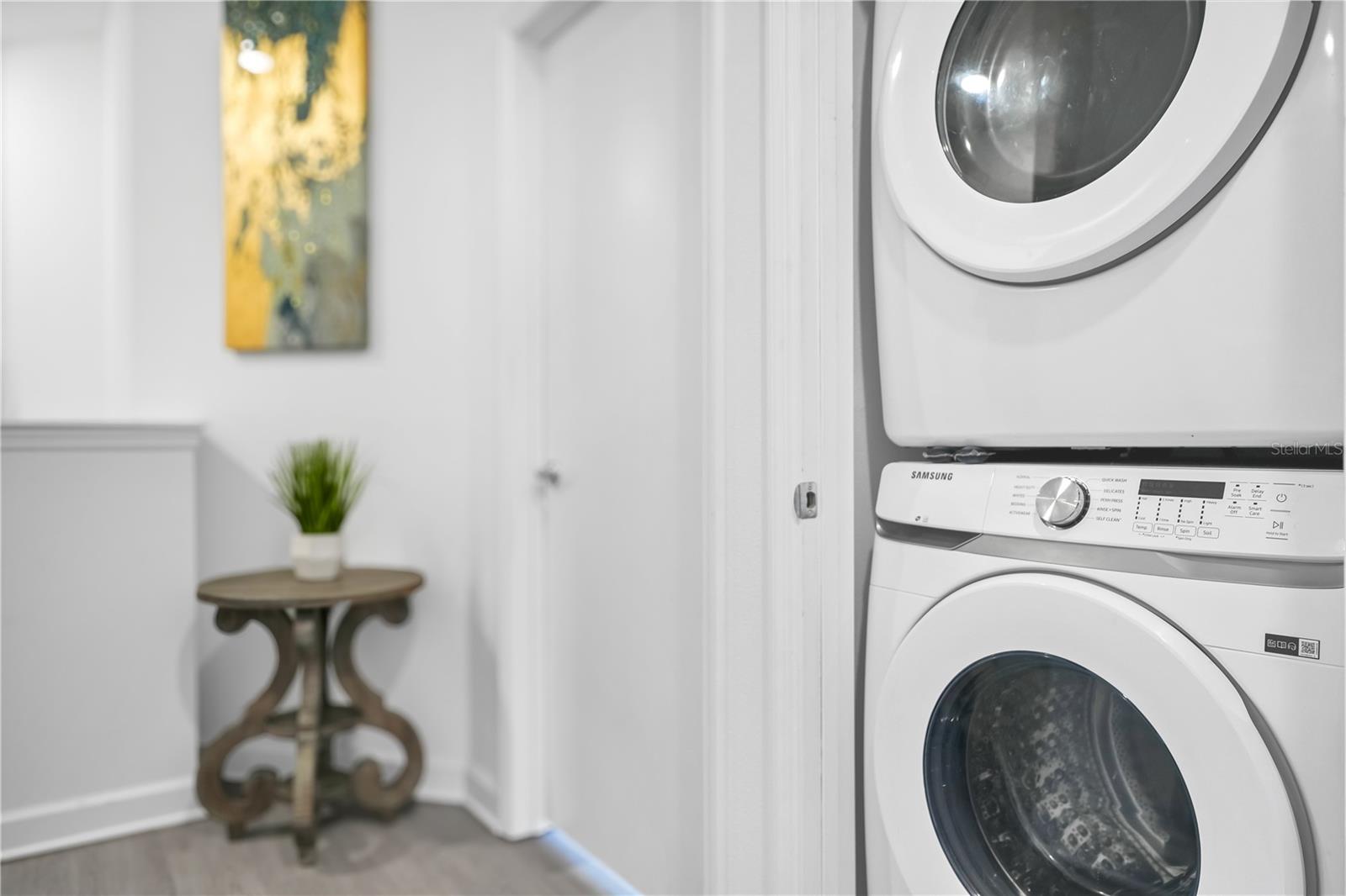 AZUR RESIDENCE - Residential