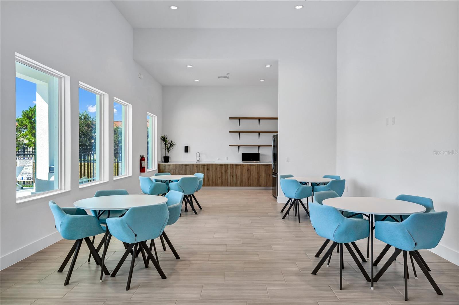 AZUR RESIDENCE - Residential