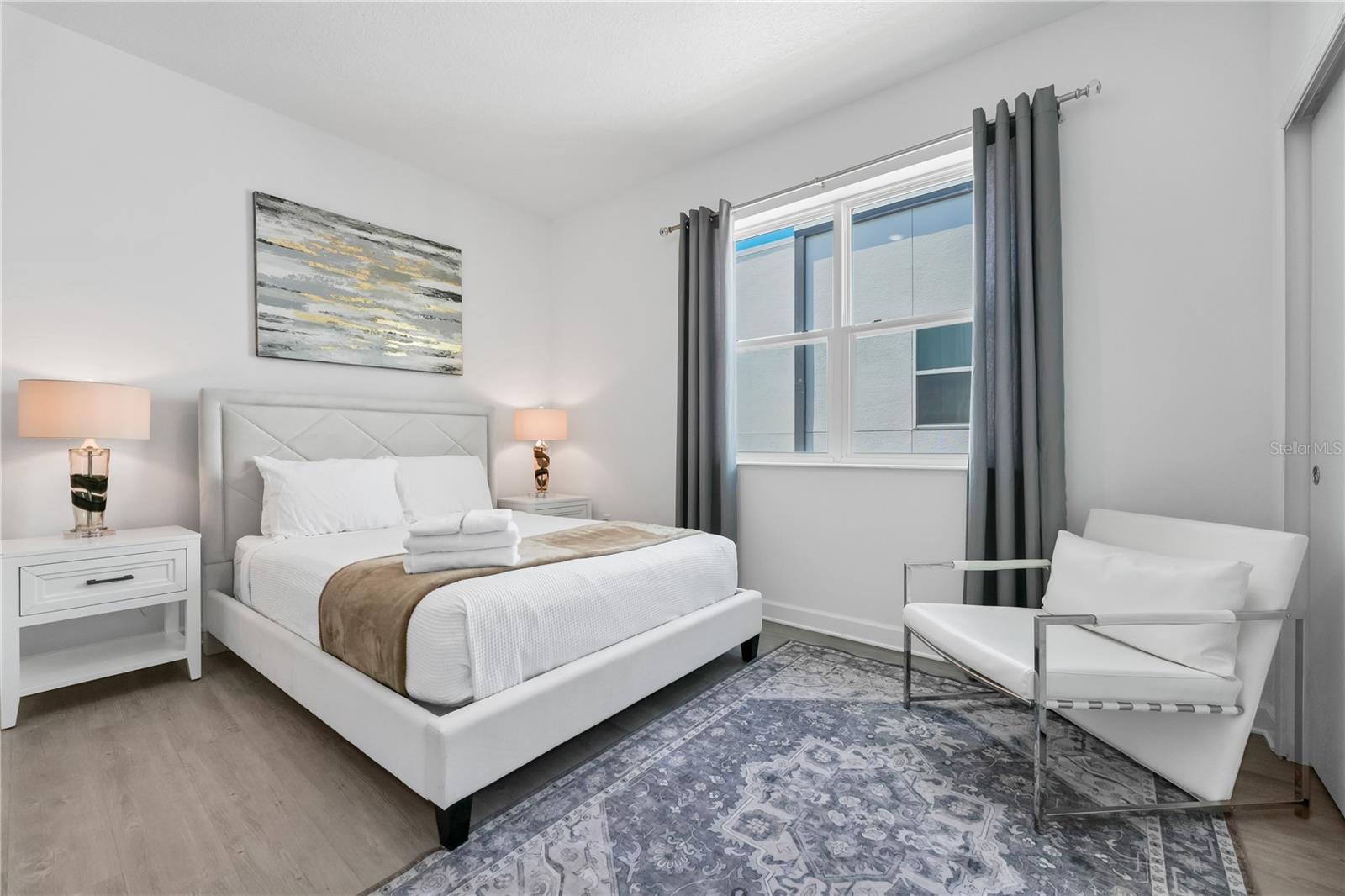 AZUR RESIDENCE - Residential