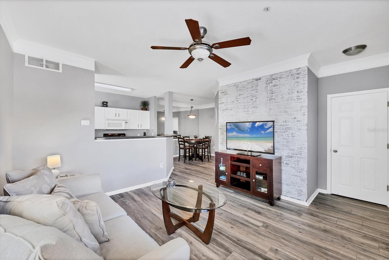 THE PALMS OF CORTEZ - Residential