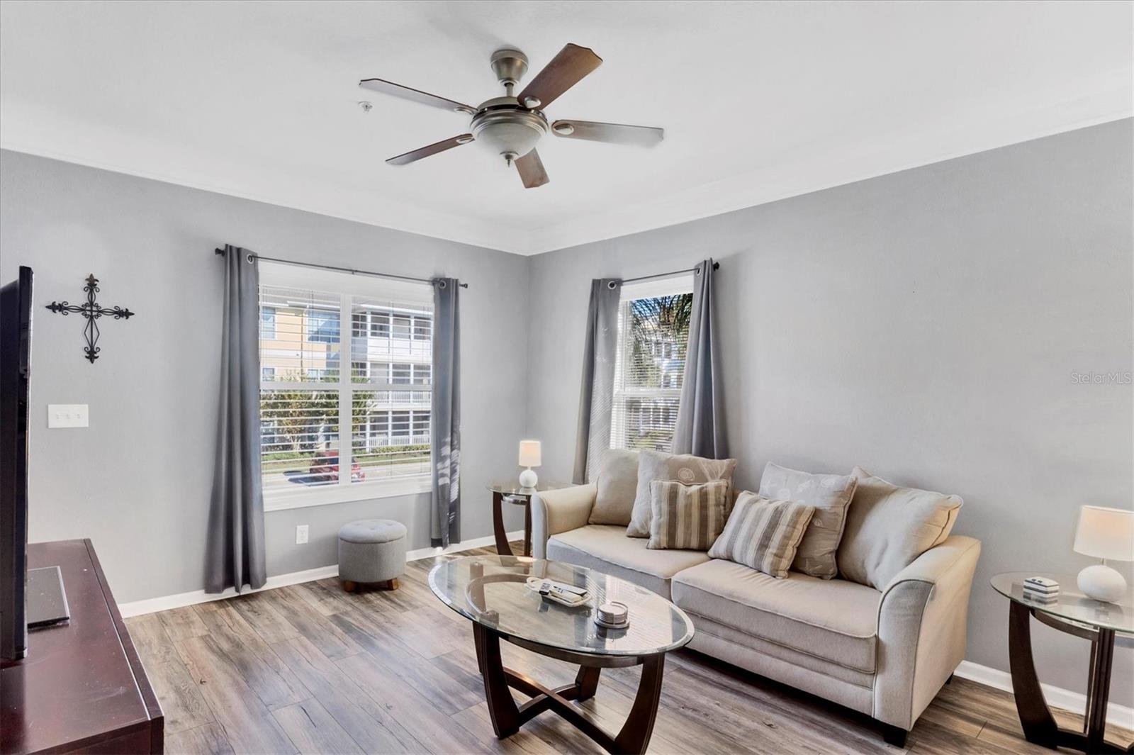 THE PALMS OF CORTEZ - Residential