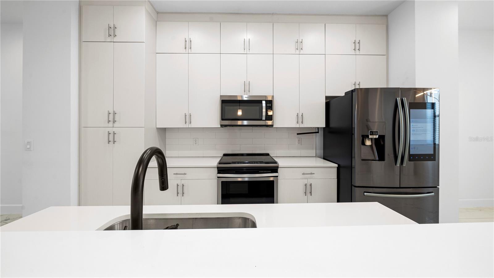 LAS AZOTEAS TWNHMS - Residential Lease