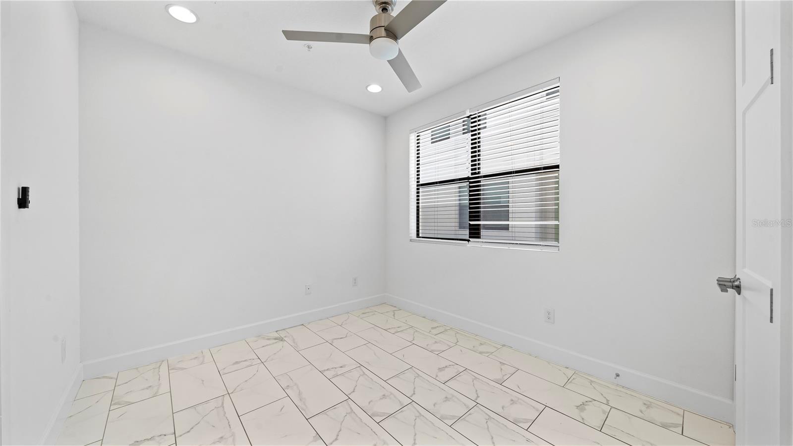 LAS AZOTEAS TWNHMS - Residential Lease