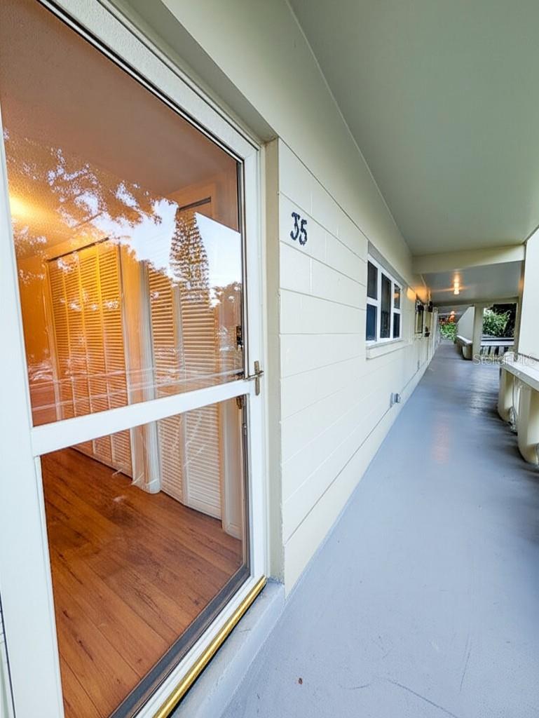 Spacious 2-bedroom, 2-bath, 1,400 sq ft condo in the On Top of the World community. A bright Florida room with a wall of windows brings in abundant natural light, and the living and dining areas provide comfortable space. The kitchen features ivory soft-close cabinets, granite countertops, a tin ceiling, and built-in banquette seating.
The primary suite offers generous closet space and a tiled walk-in shower with a seamless glass door, complemented by rich cherry cabinets. Additional storage is available throughout the home.
Community amenities include golf courses, pools, fitness centers, tennis, shuffleboard, social clubs, and more. This condo is offered fully furnished for an easy move-in.
