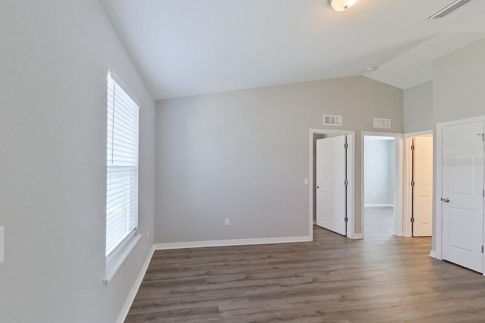 MARION OAKS UN 09 - Residential Lease