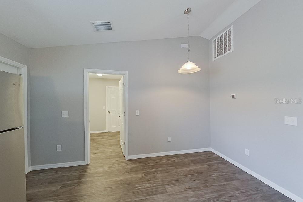 MARION OAKS UN 09 - Residential Lease