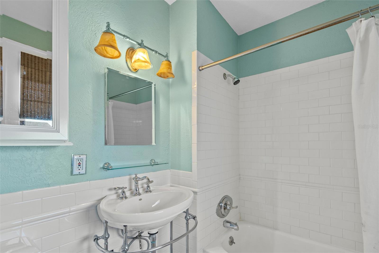 BARNARD ERASTUS A S REV SUB - Residential