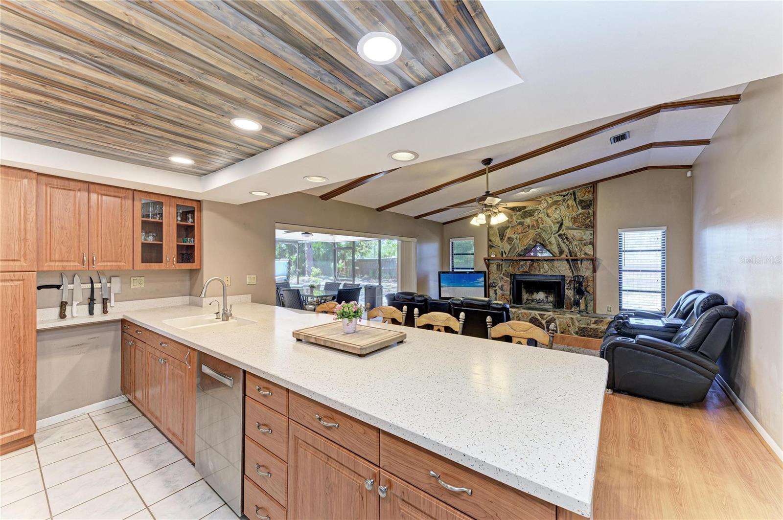 PALMA SOLA VILLAGE SUB - Residential