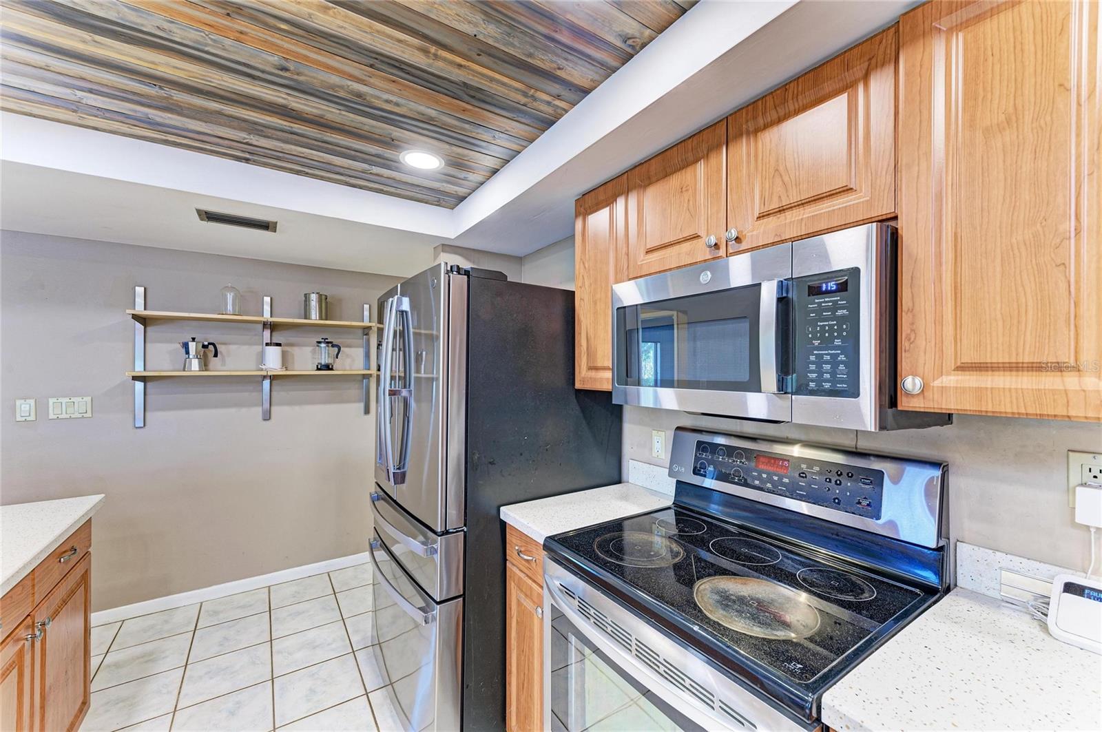 PALMA SOLA VILLAGE SUB - Residential