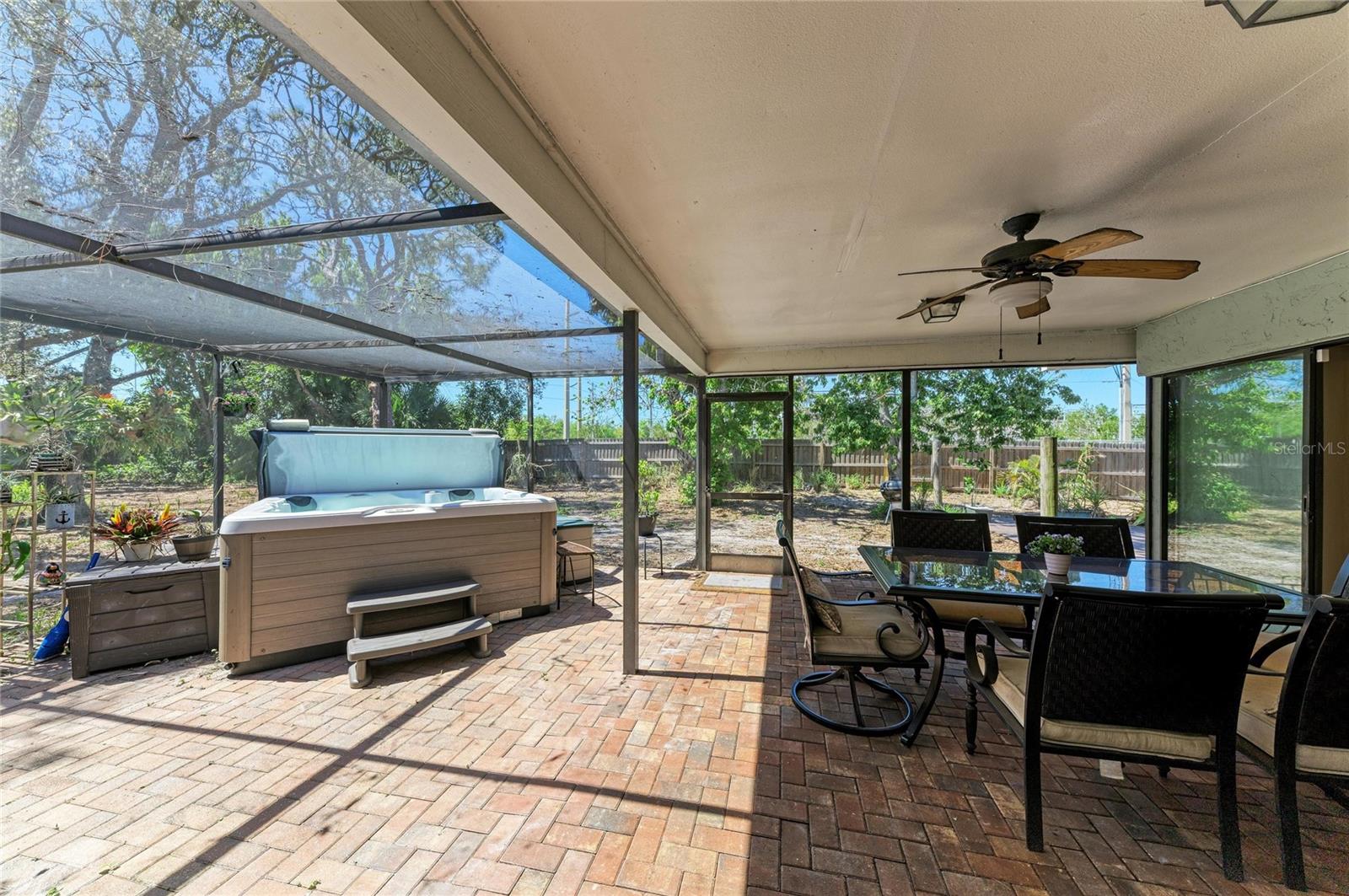 PALMA SOLA VILLAGE SUB - Residential