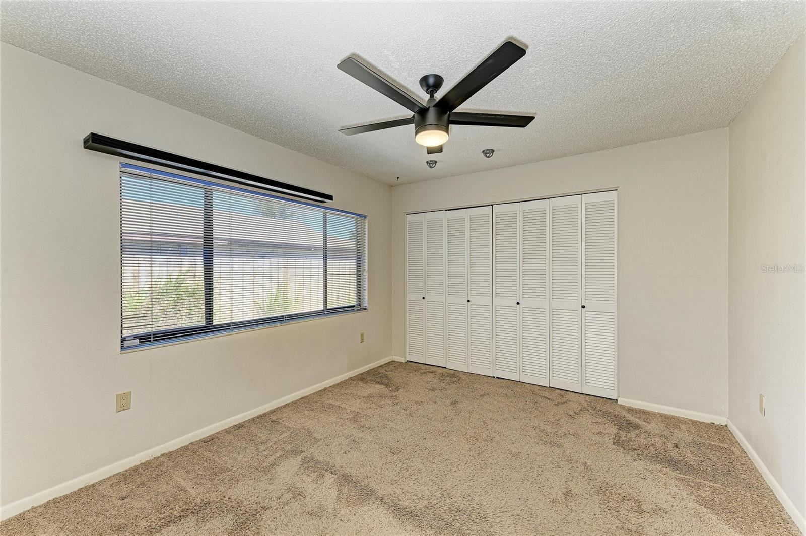 PALMA SOLA VILLAGE SUB - Residential