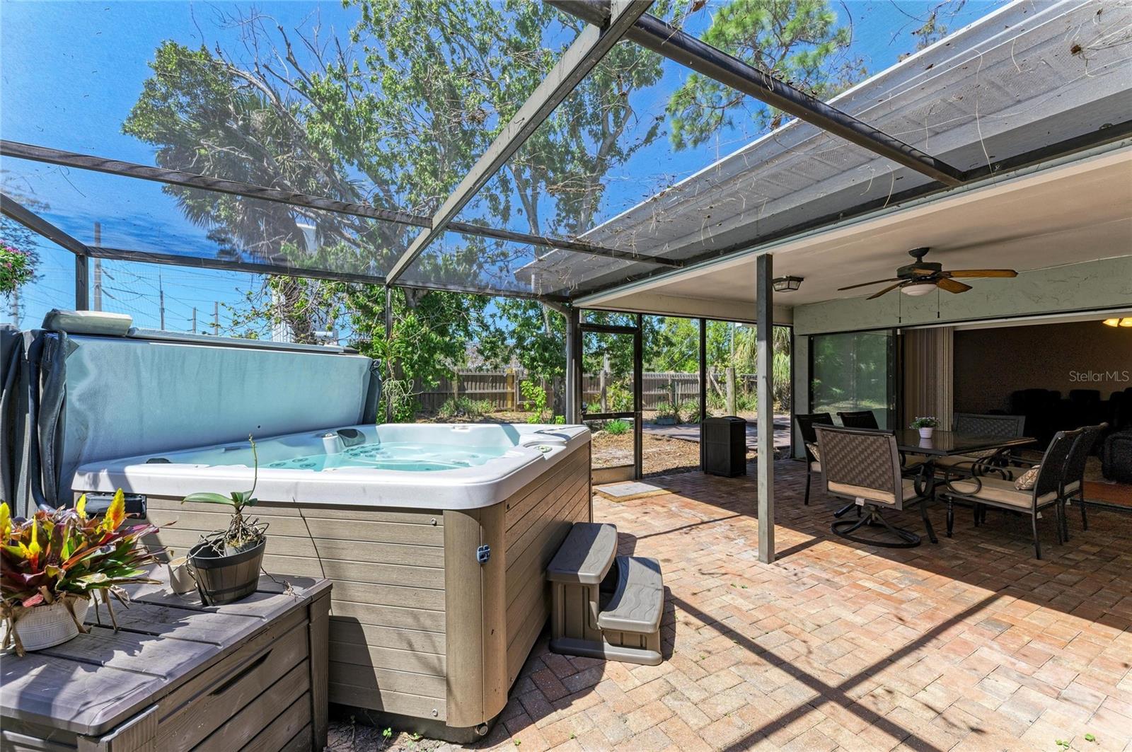 PALMA SOLA VILLAGE SUB - Residential