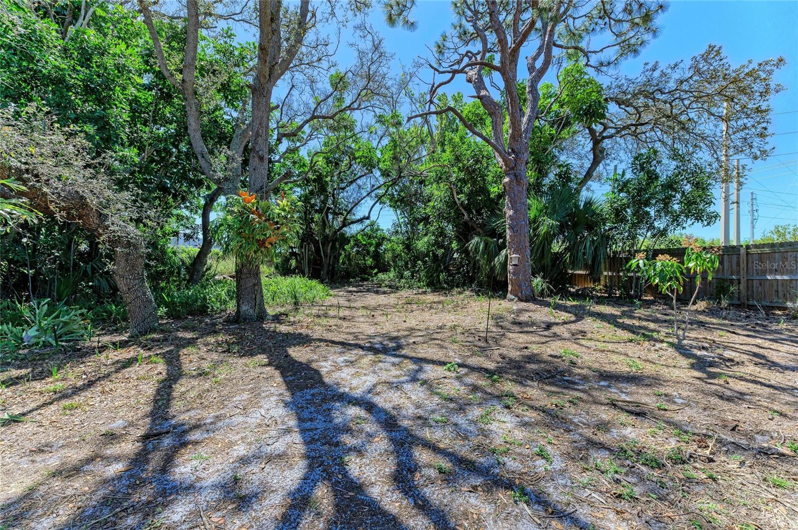 PALMA SOLA VILLAGE SUB - Residential