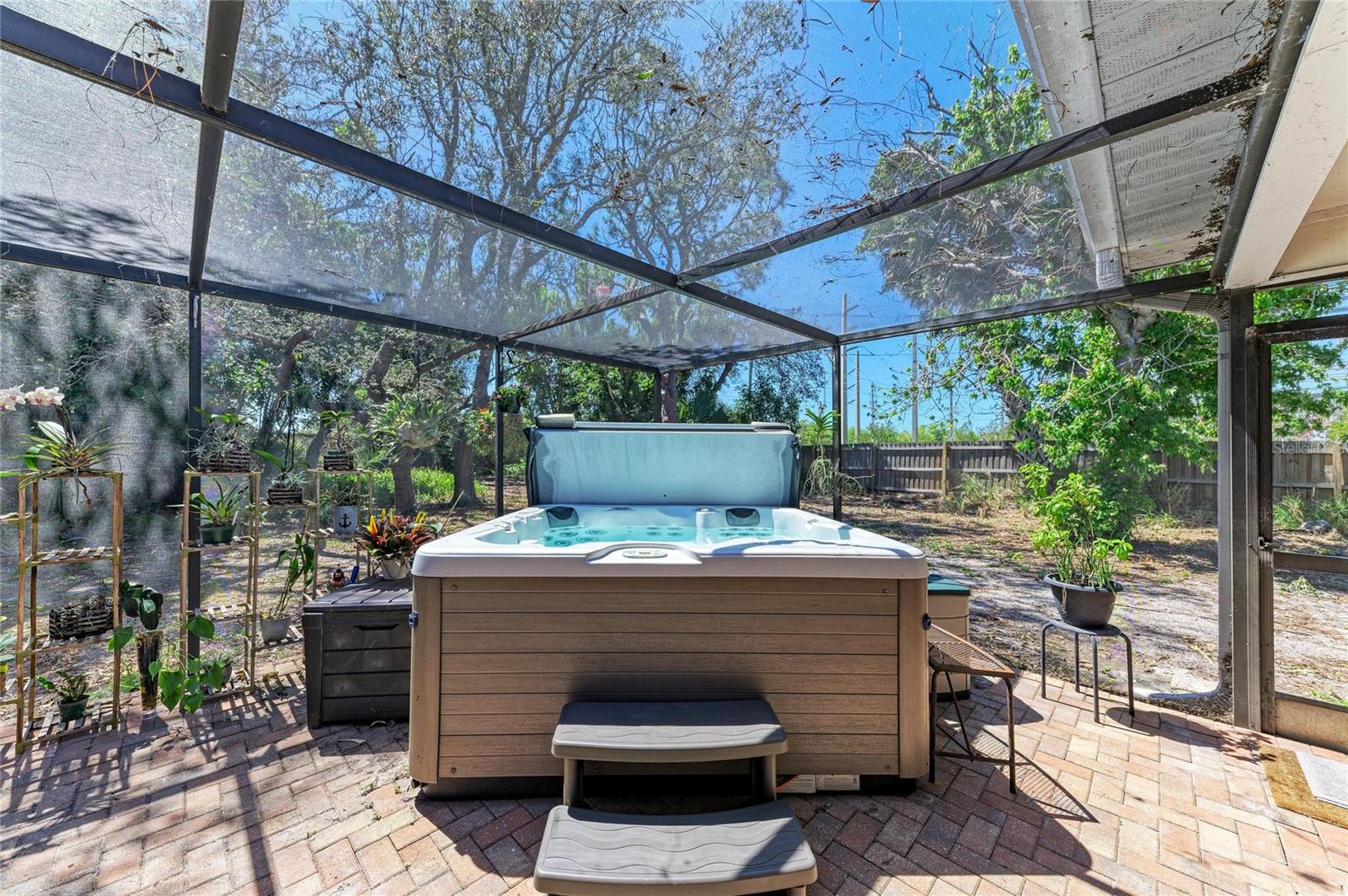 PALMA SOLA VILLAGE SUB - Residential