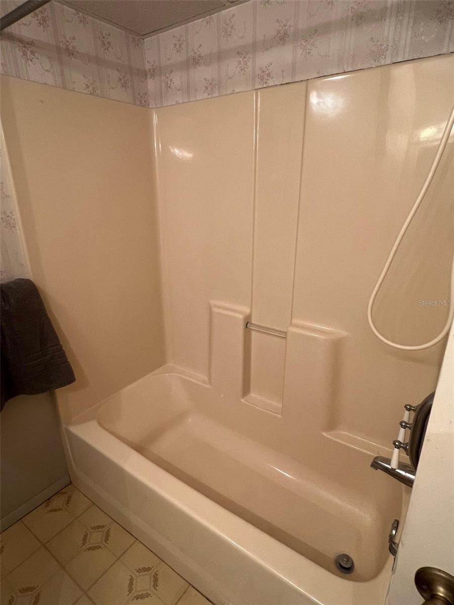 POINTE WEST RESIDENT OWNED COMMUNITY INC - Residential