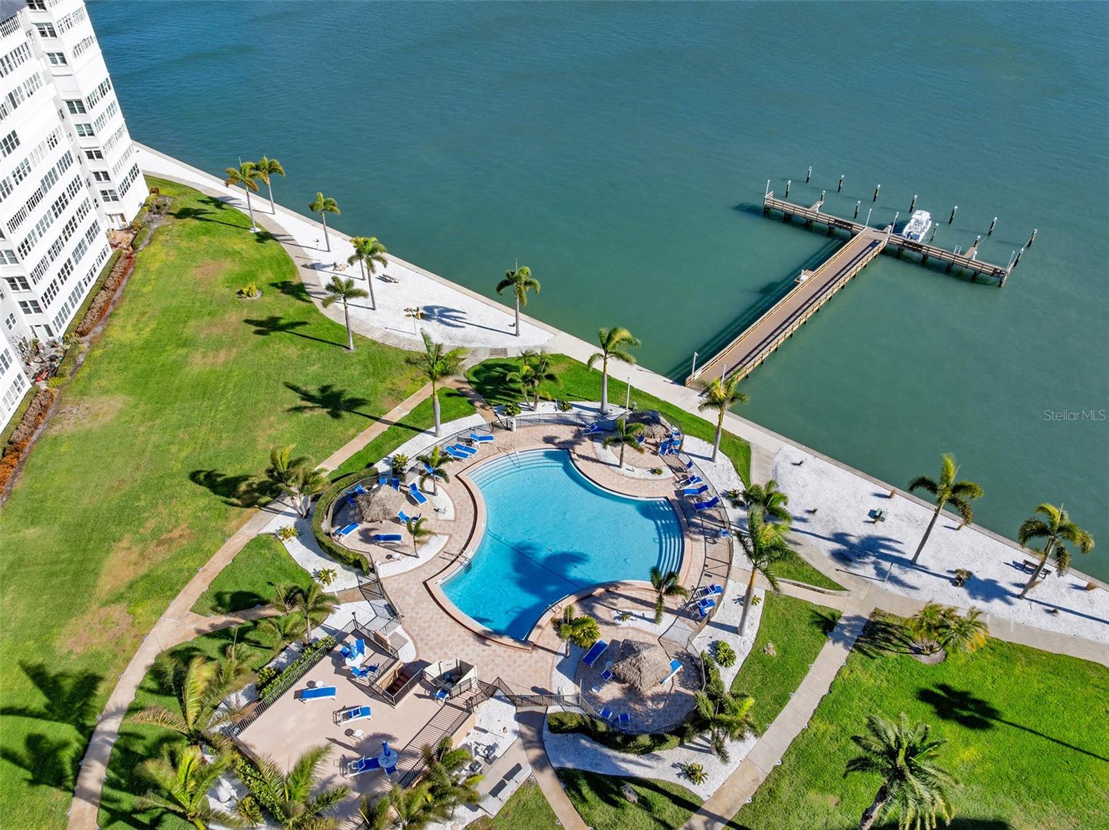 BAYWAY ISLES POINT BRITTANY THREE - Residential