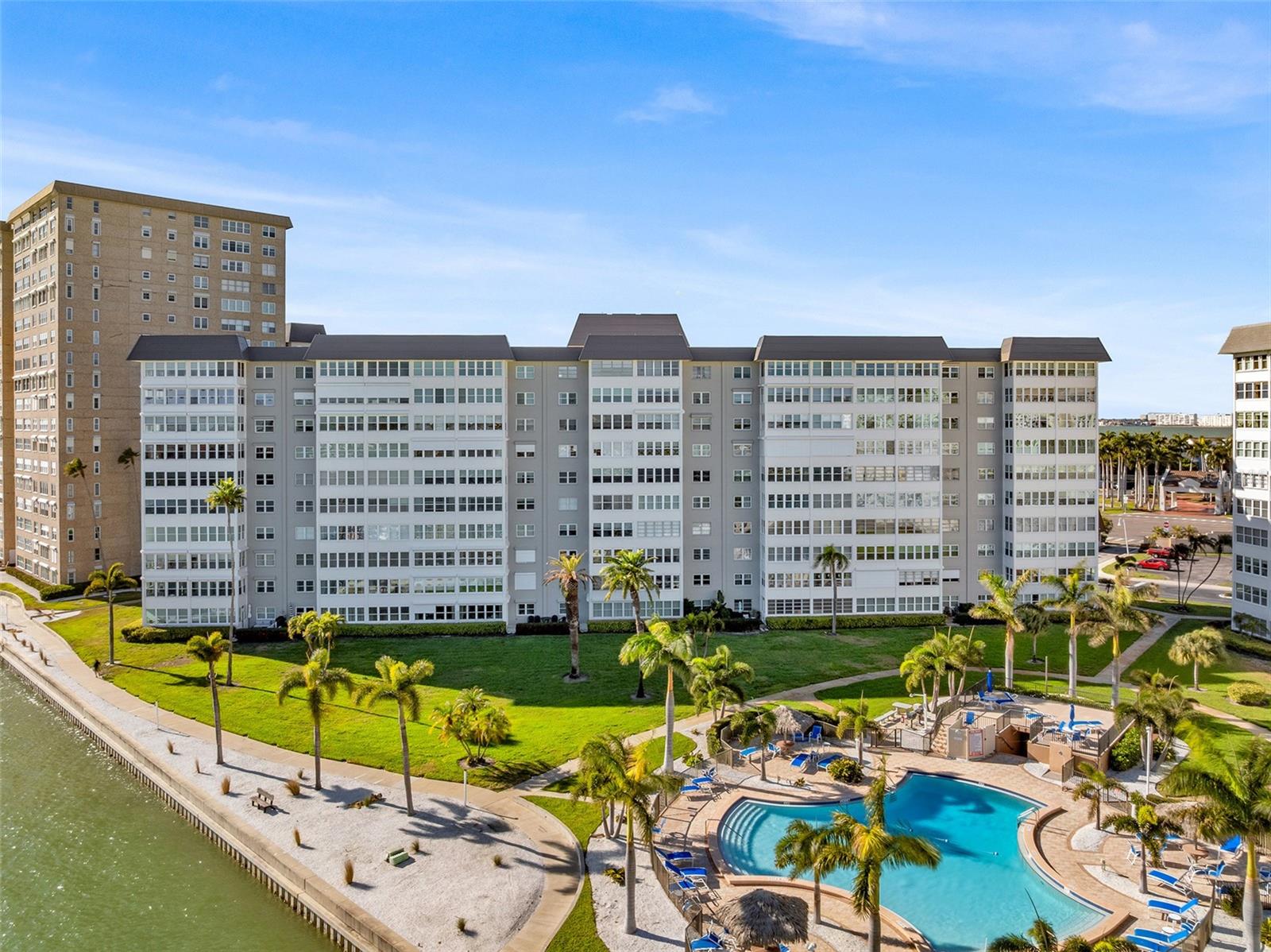 BAYWAY ISLES POINT BRITTANY THREE - Residential