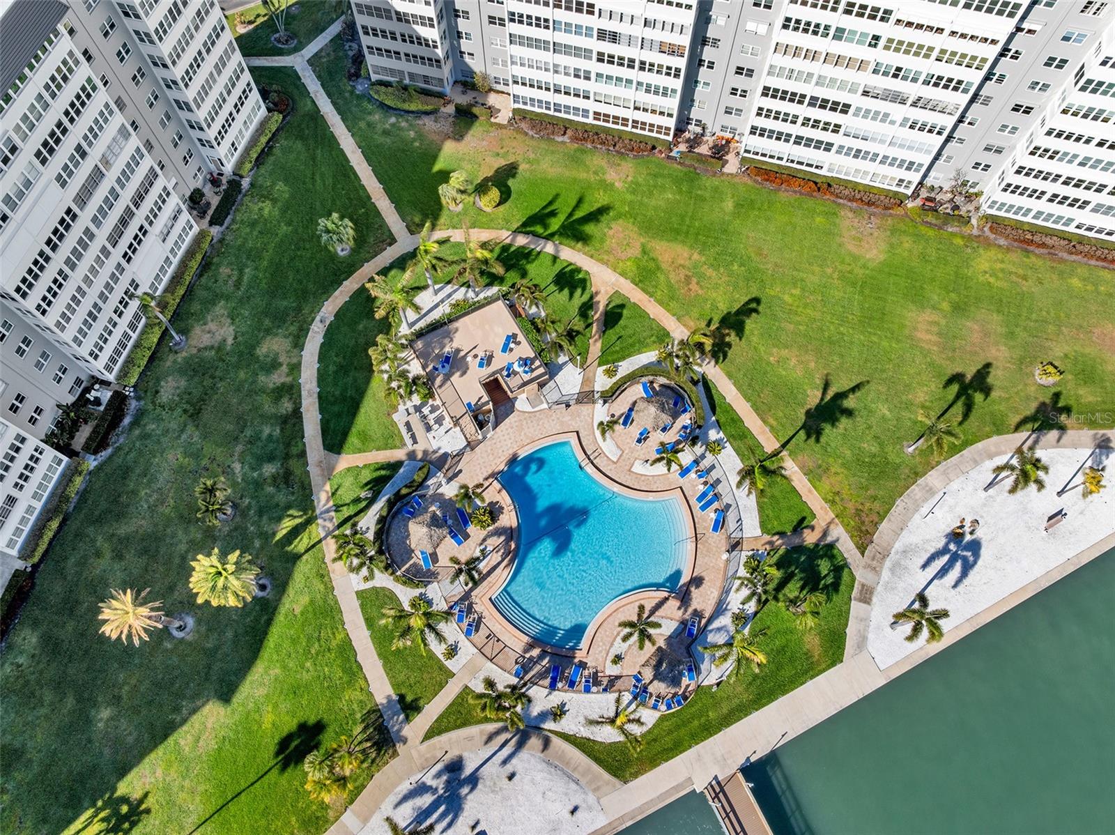 BAYWAY ISLES POINT BRITTANY THREE - Residential