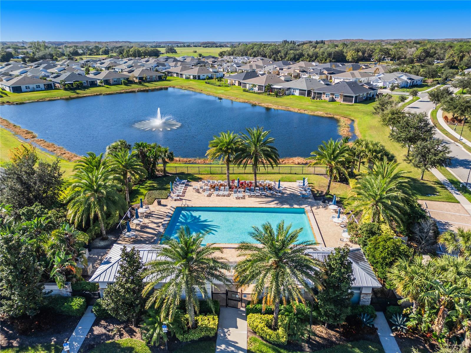 TWIN LAKES - Residential