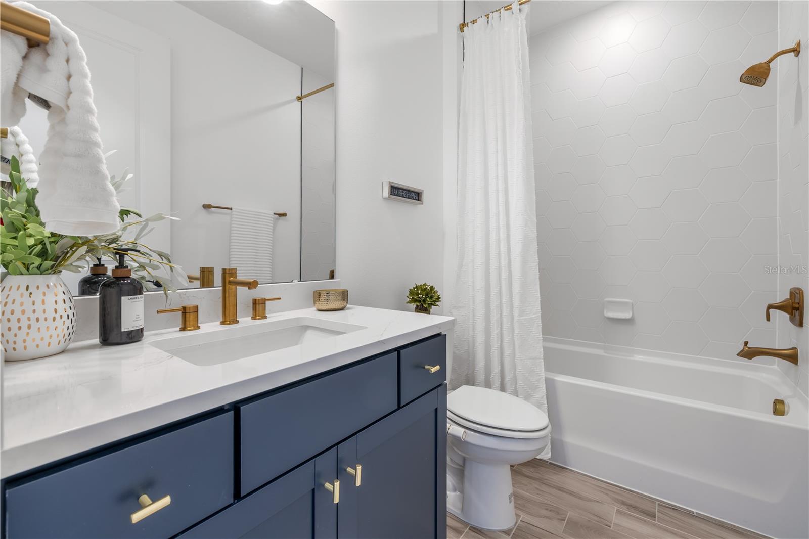 EVERBE PH 1C - Residential