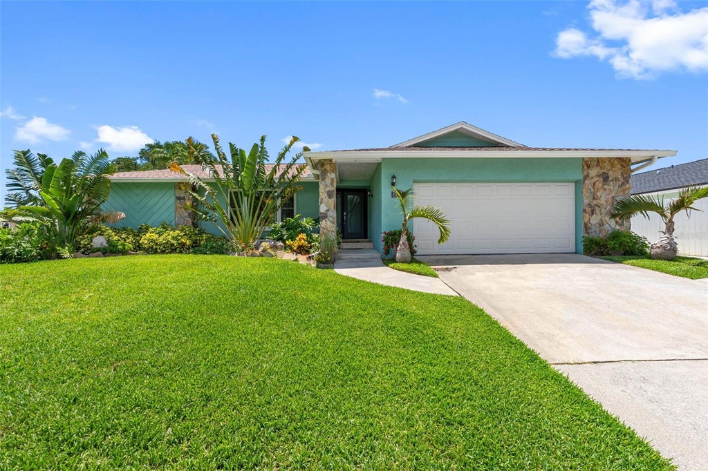 Photo of 7992 Bayshore Drive, Seminole, FL 33776 (MLS # TB8518100)