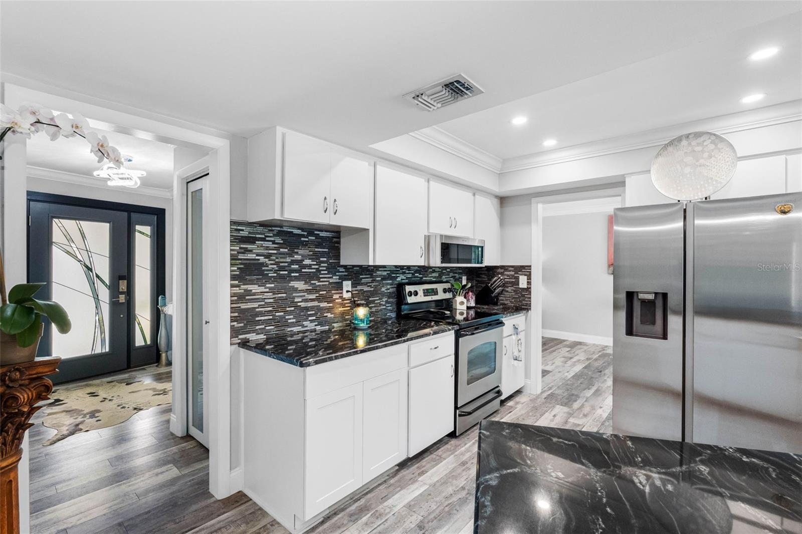7992 BAYSHORE DRIVE