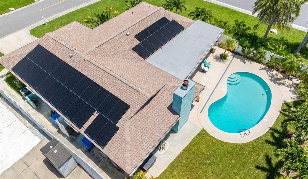 Photo of 7992 Bayshore Drive, Seminole, FL 33776 (MLS # TB8518100)