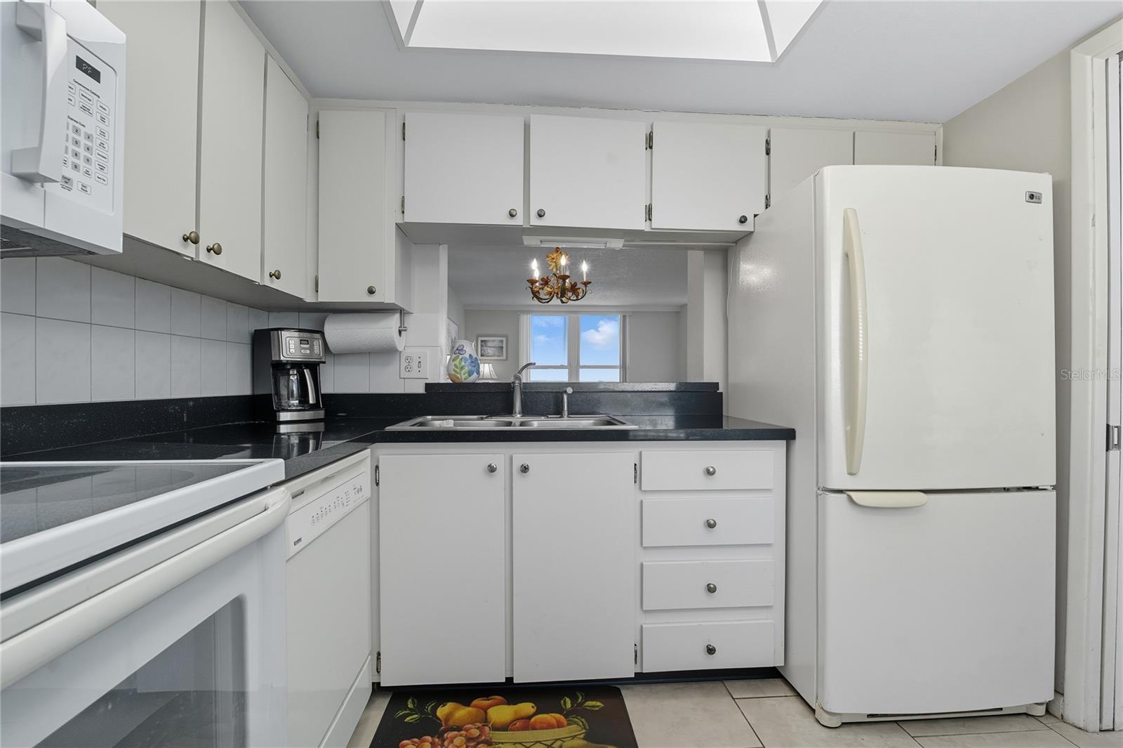 COVE CAY 26-17 VILLAGE I - Residential