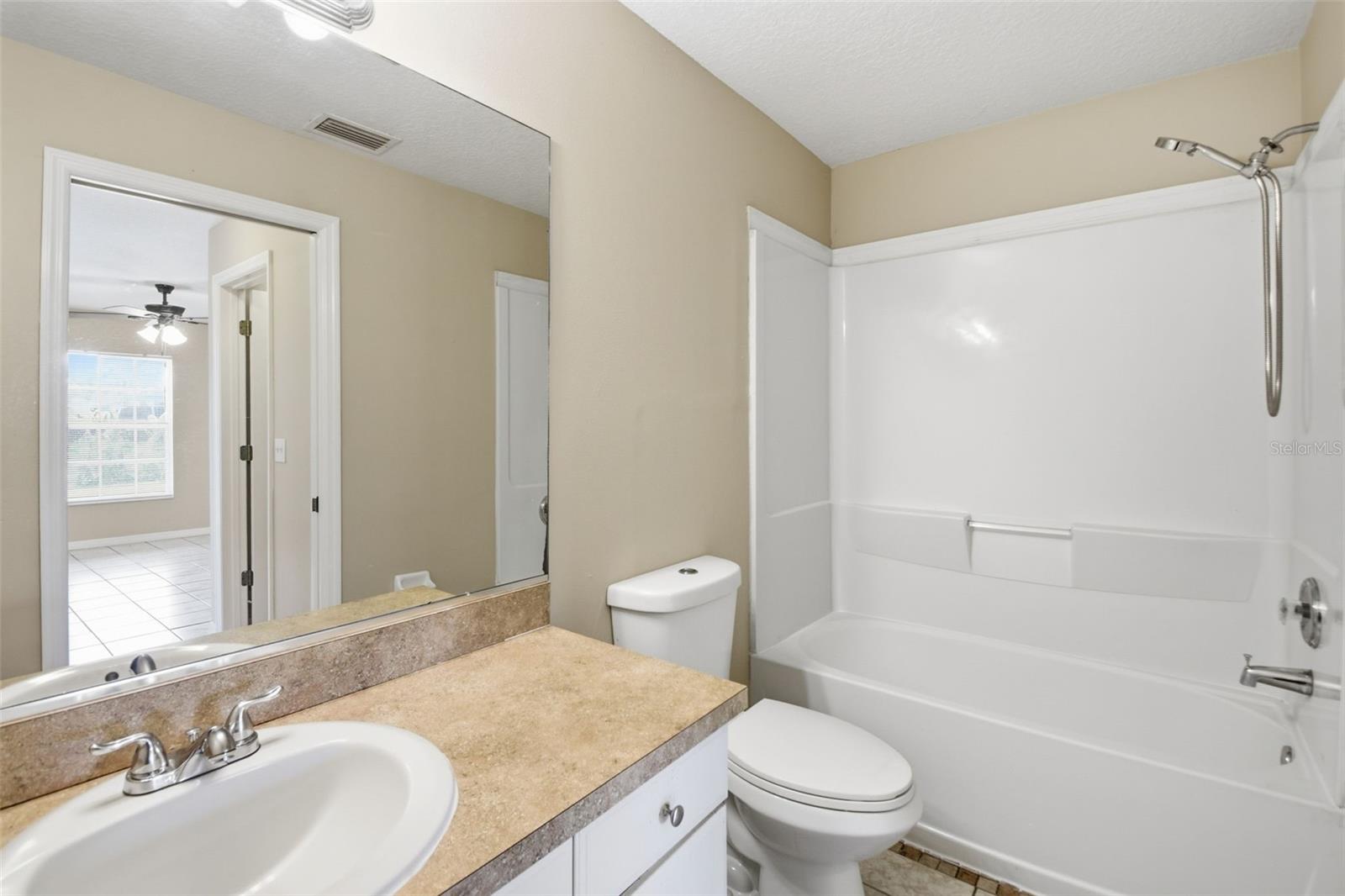 PINECREST - Residential