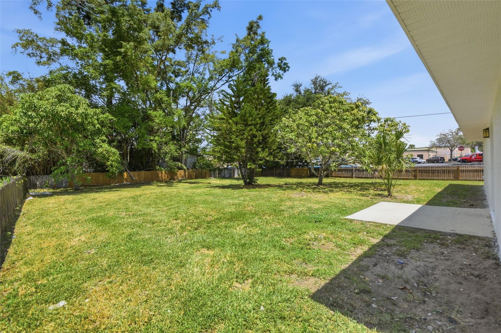 PINECREST - Residential