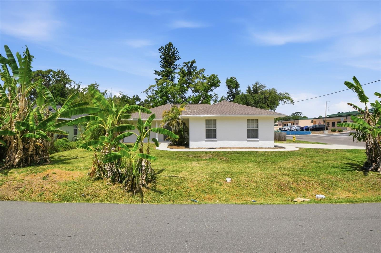 PINECREST - Residential