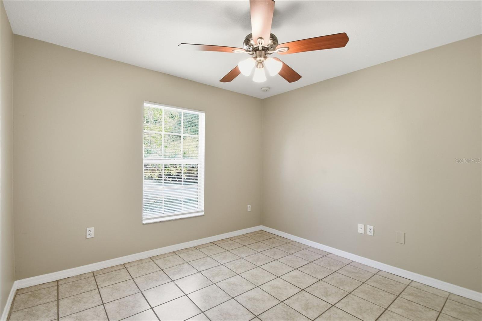 PINECREST - Residential
