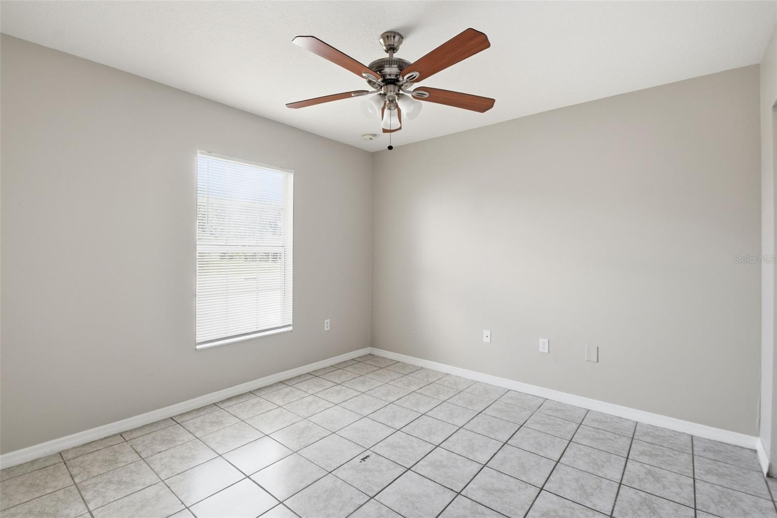 PINECREST - Residential
