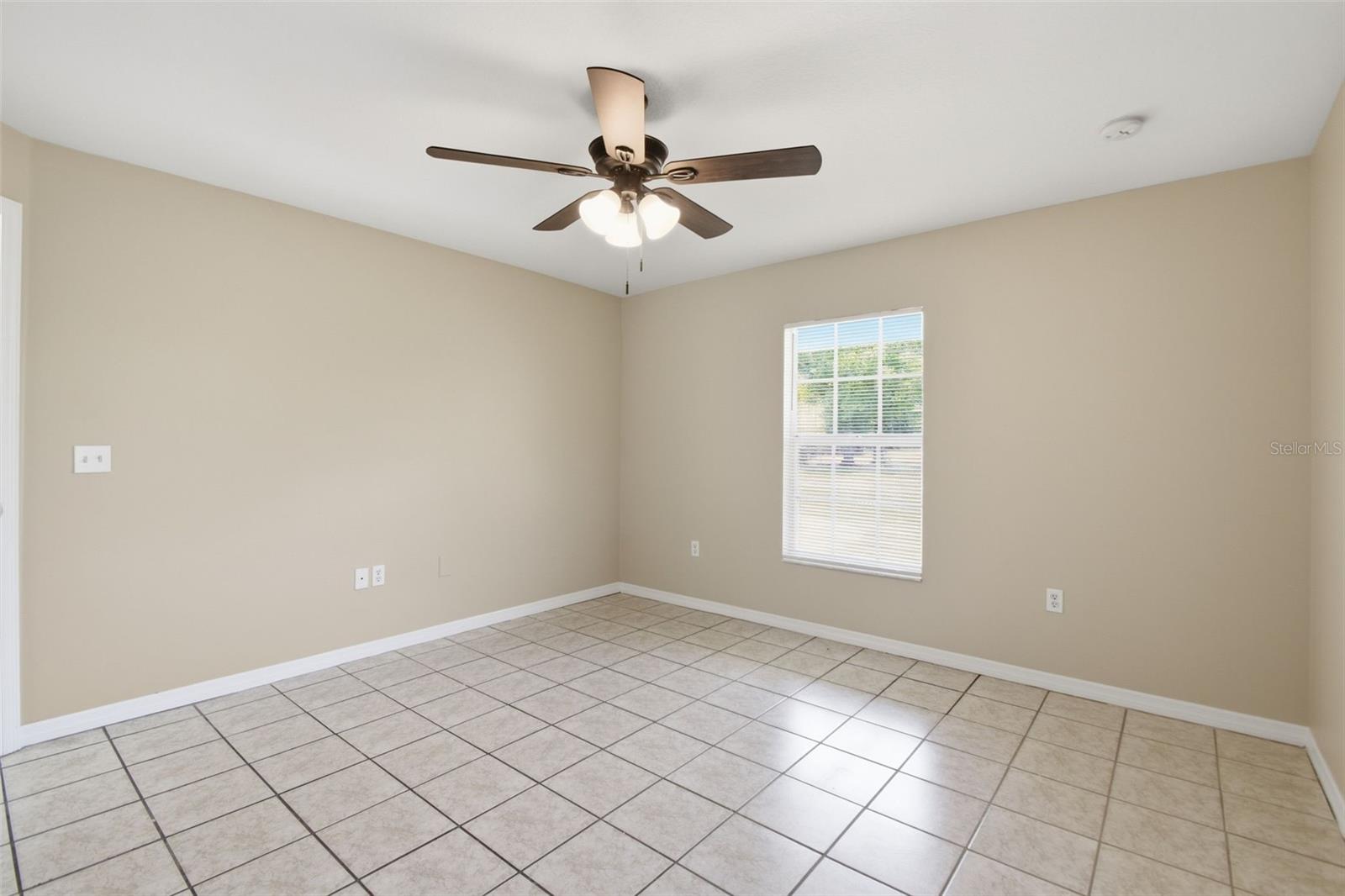 PINECREST - Residential