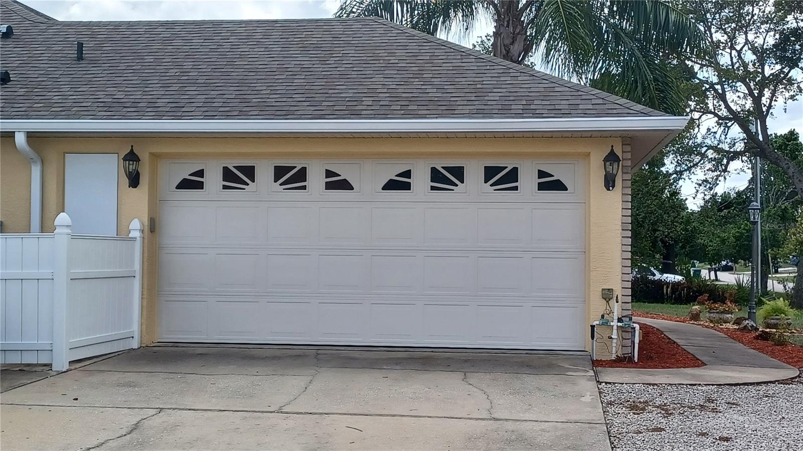 1491 E PALOMAR DRIVE