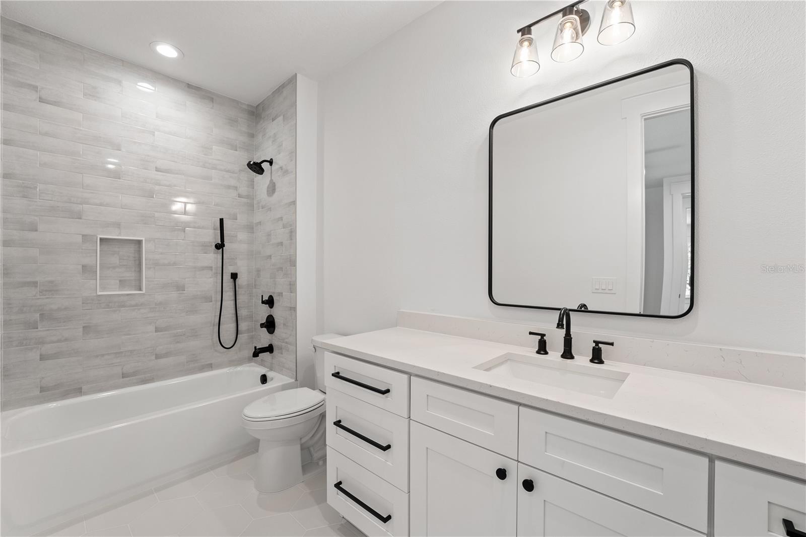 4F1 | HIAWATHA HIGHLANDS - Residential