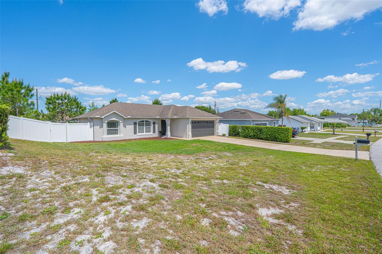 DELTONA LAKES UNIT 07 - Residential