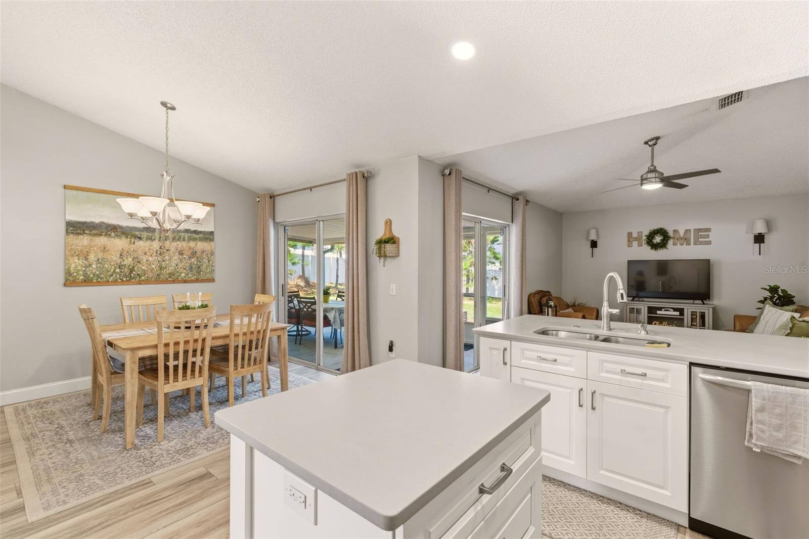 DELTONA LAKES UNIT 07 - Residential