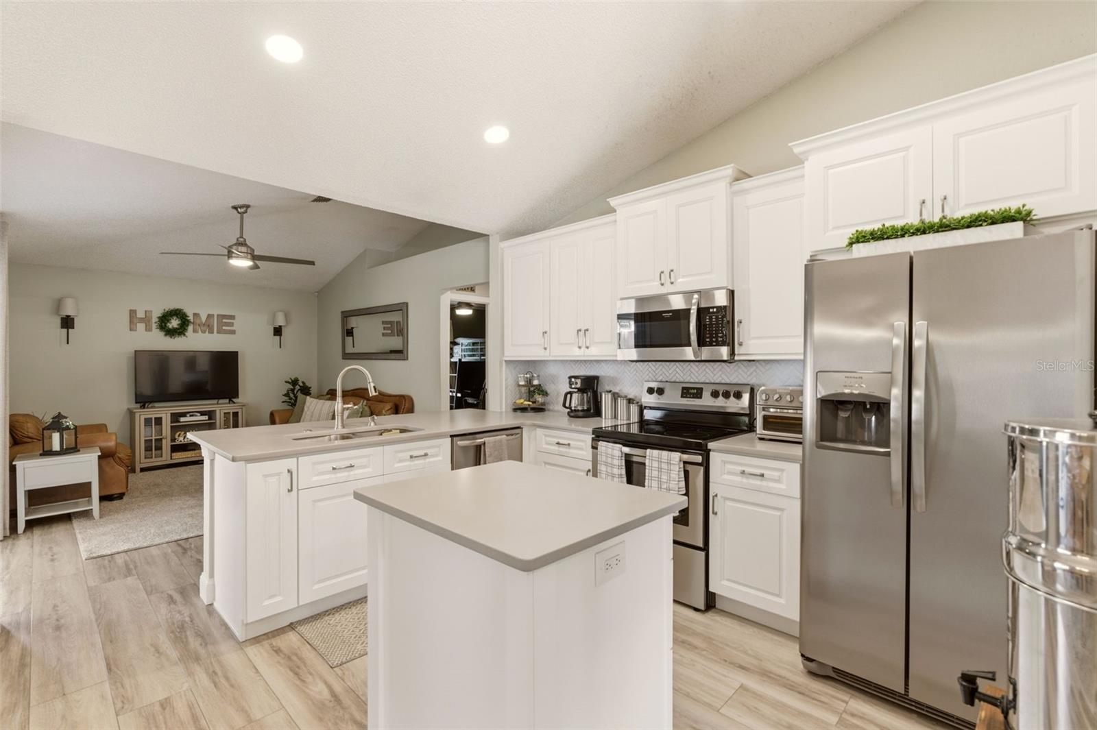 DELTONA LAKES UNIT 07 - Residential